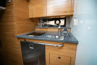 Thumbnail von Boston Whaler 405 Conquest