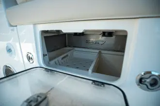 Thumbnail von Boston Whaler 405 Conquest