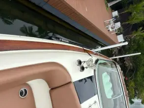 Thumbnail von Chris Craft Launch 32