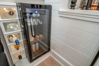 Thumbnail von Cruisers Yachts 3850 Aft Cabin Bada Bing