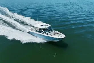 Thumbnail von Boston Whaler 320 Vantage