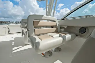 Thumbnail von Boston Whaler 320 Vantage