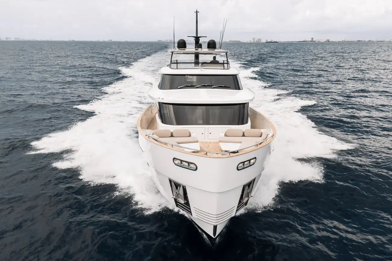 Thumbnail von Azimut Magellano 25M