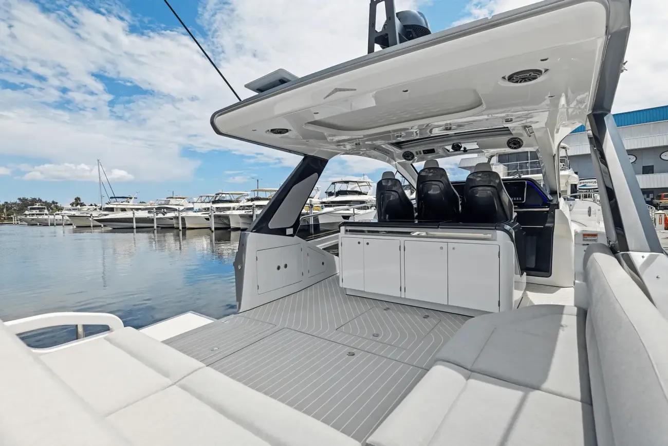 Thumbnail von Azimut 48