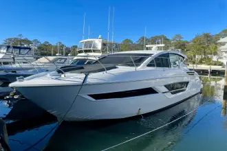 Thumbnail von Cruisers Yachts 46 Cantius