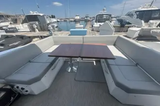 Thumbnail von Cruisers Yachts 390 Express Coupe