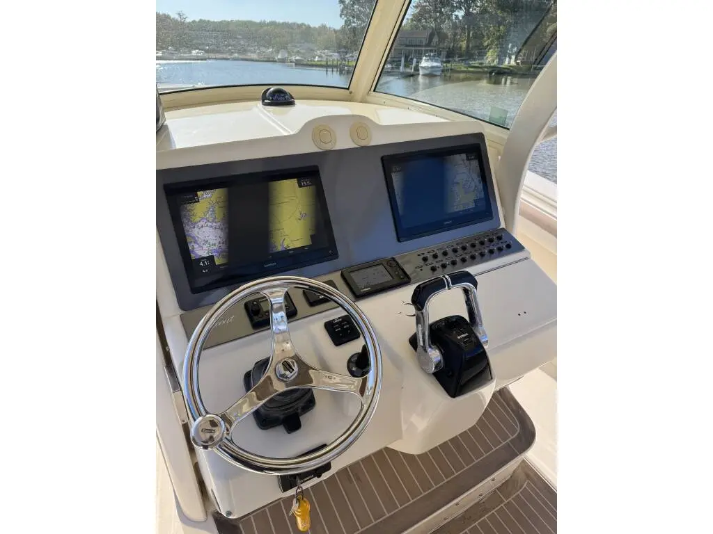 Thumbnail von Scout 345 Sportfish