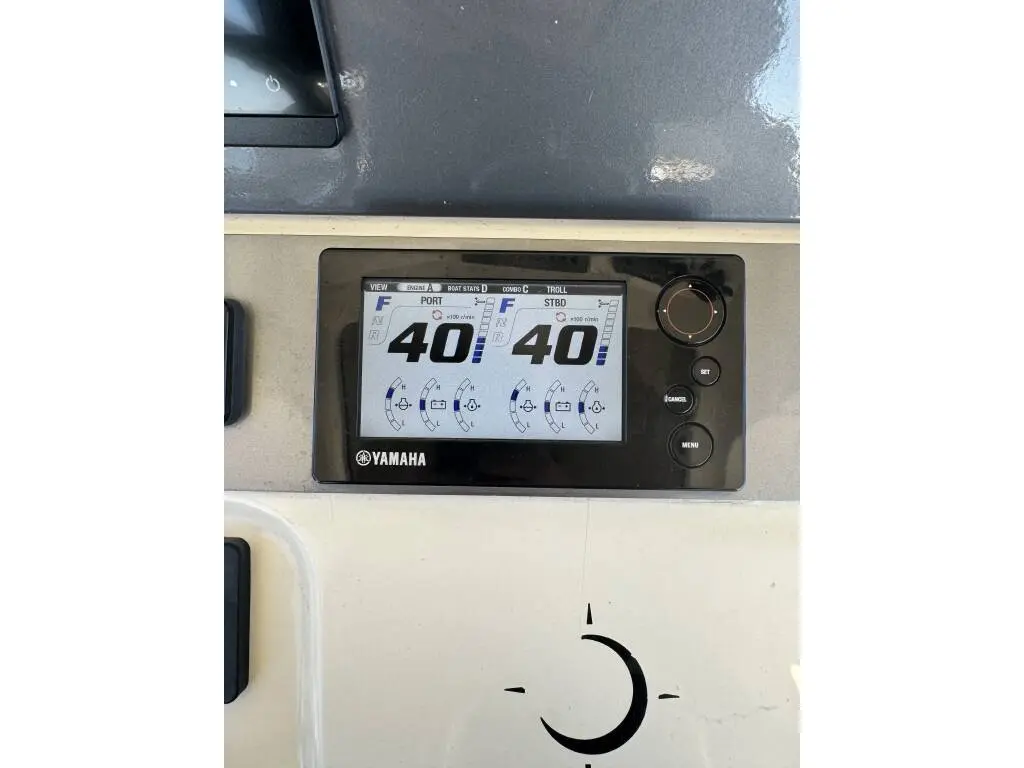 Thumbnail von Scout 345 Sportfish