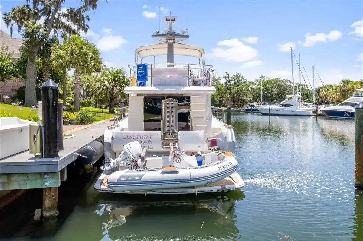 Thumbnail von Azimut 43