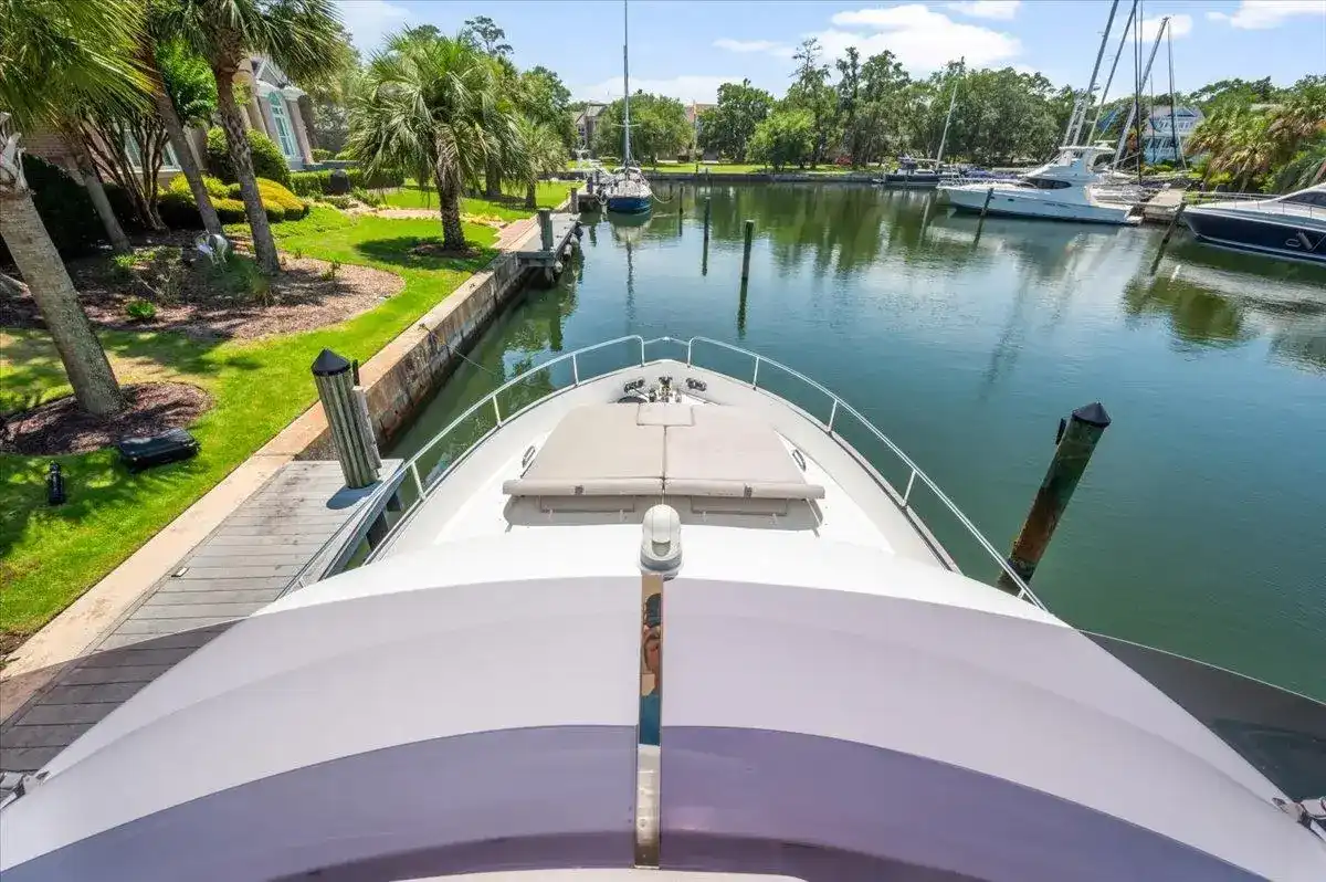 Thumbnail von Azimut 43