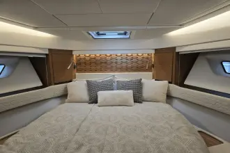 Thumbnail von Tiara Yachts 48LE