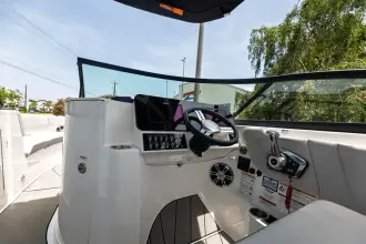 Thumbnail von Sea Ray SDX 270 Surf