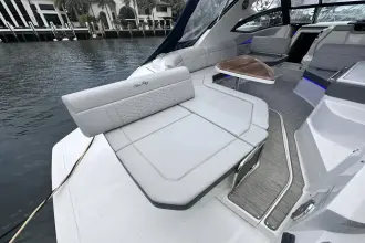 Thumbnail von Sea Ray 320 Sundancer