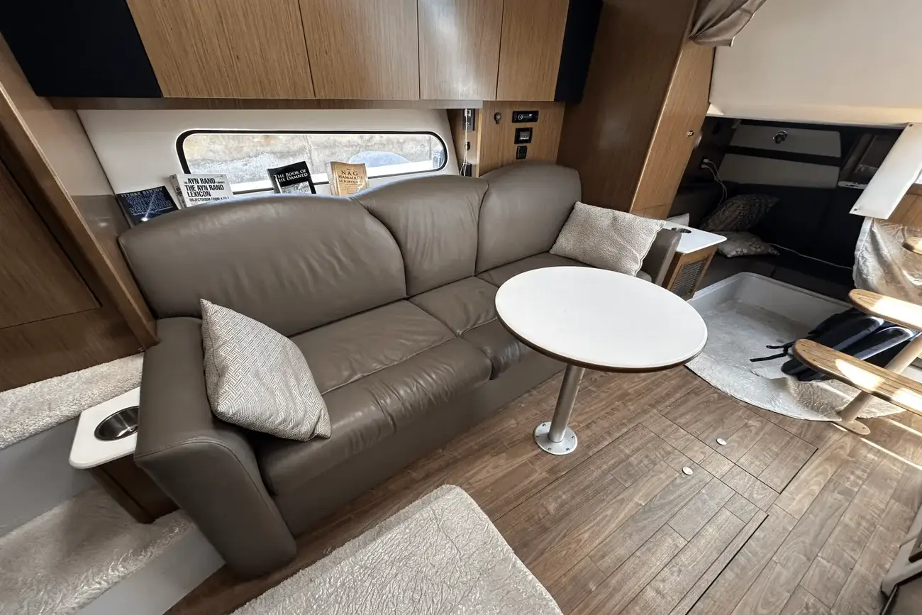 Thumbnail von Cruisers Yachts 35 Express