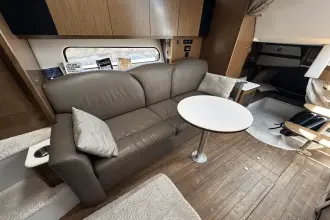 Thumbnail von Cruisers Yachts 35 Express