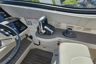 Thumbnail von Sea Ray 320 Sundancer