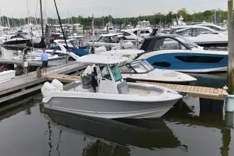 Thumbnail von Boston Whaler 25 Outrage