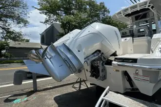 Thumbnail von Boston Whaler 25 Outrage