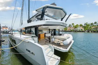 Thumbnail von McConaghy Mc60 Noble House