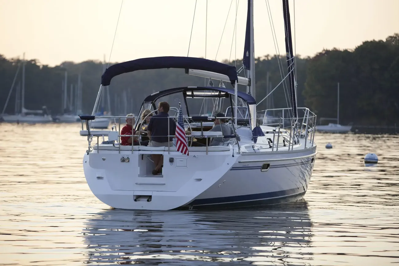 Thumbnail von Catalina 355