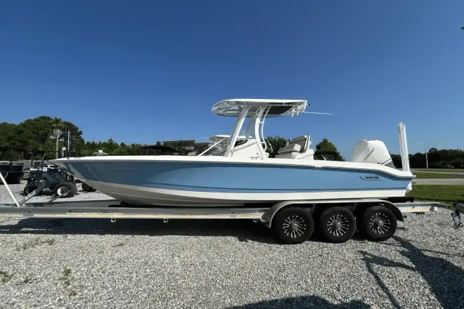 Boston Whaler 250 Dauntless