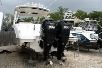 Thumbnail von Boston Whaler 320 Vantage