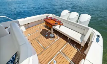 Thumbnail von Intrepid 430 Sport Yacht Lil' Sumpin II