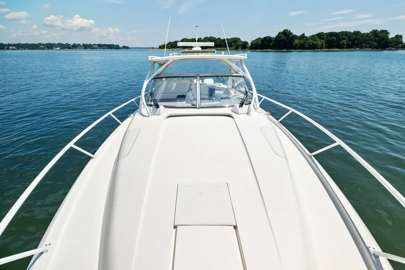 Thumbnail von Intrepid 430 Sport Yacht Lil' Sumpin II