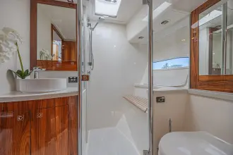 Thumbnail von Riviera 6000 Sport Yacht