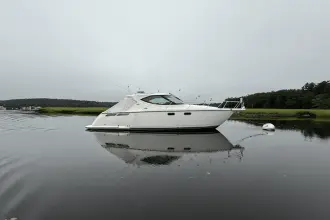 Thumbnail von Tiara Yachts 3500 Sovran