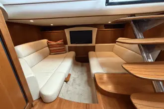 Thumbnail von Tiara Yachts 3500 Sovran