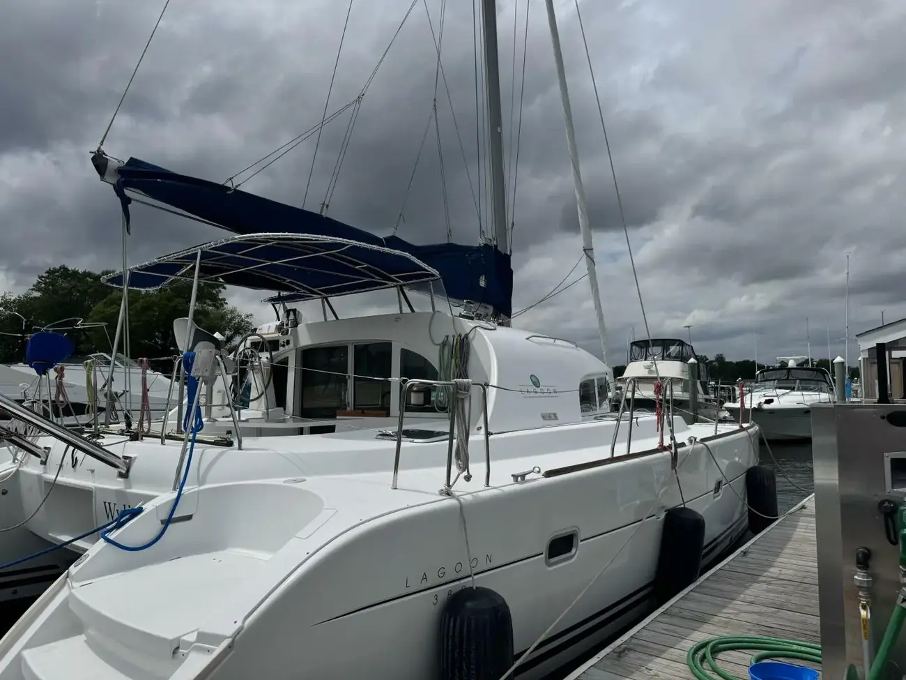 Thumbnail von Lagoon 380 Wylicat