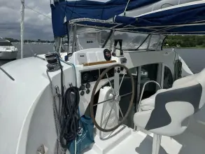 Thumbnail von Lagoon 380 Wylicat