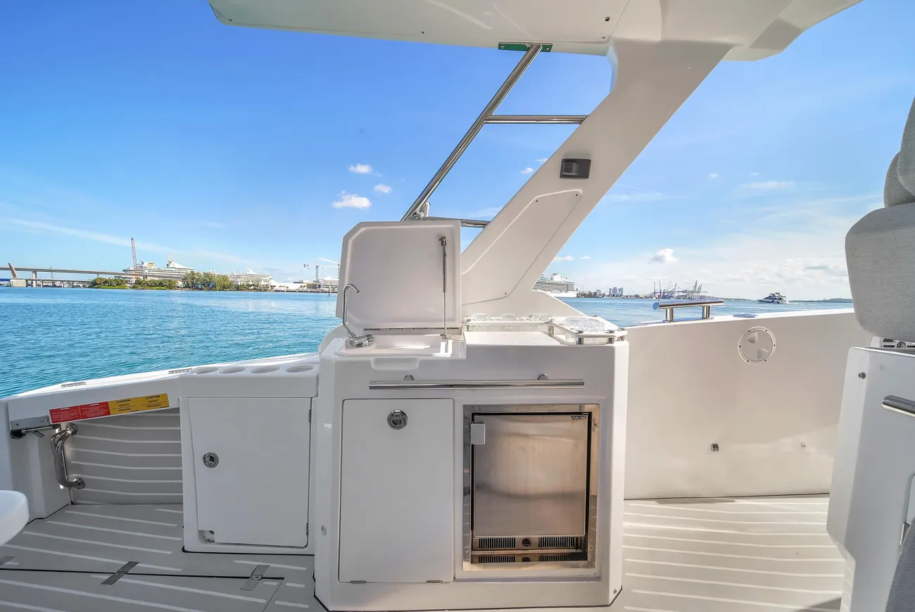 Thumbnail von Azimut 40 FLYBRIDGE