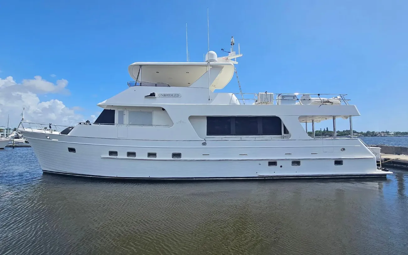 Outer Reef Yachts 700 Motoryacht UNBRIDLED