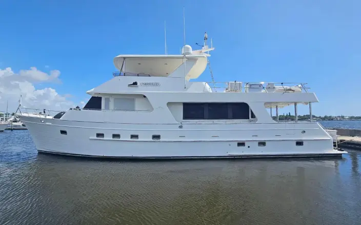Outer Reef Yachts 700 Motoryacht UNBRIDLED