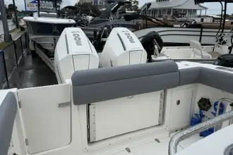 Thumbnail von Boston Whaler 280 Outrage