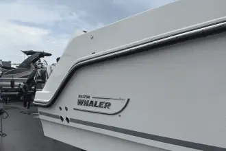 Thumbnail von Boston Whaler 280 Outrage