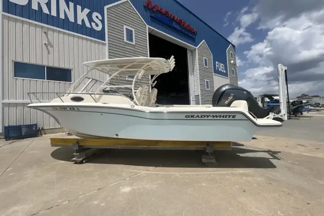 Grady White Adventure 218