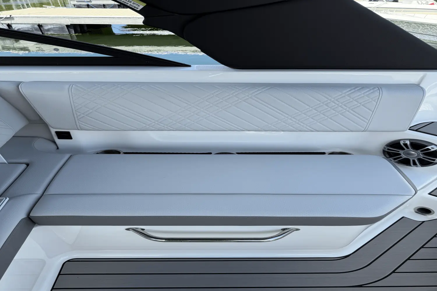 Thumbnail von Sea Ray SDX 270 fuera de borda