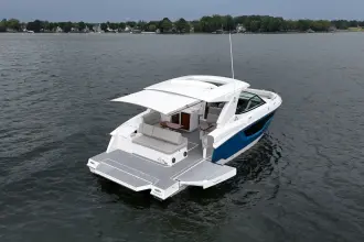 Thumbnail von Cruisers Yachts 38 GLS