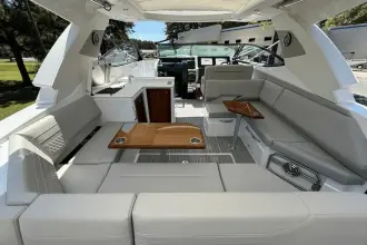 Thumbnail von Cruisers Yachts 38 GLS