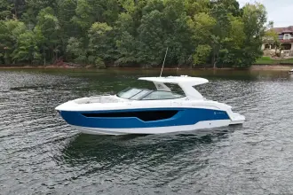 Thumbnail von Cruisers Yachts 38 GLS