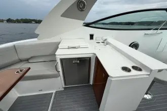 Thumbnail von Cruisers Yachts 38 GLS