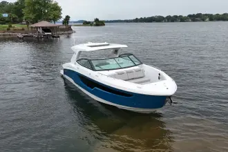 Thumbnail von Cruisers Yachts 38 GLS