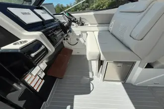 Thumbnail von Cruisers Yachts 38 GLS
