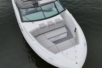 Thumbnail von Cruisers Yachts 38 GLS