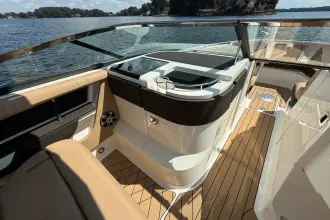 Thumbnail von Sea Ray SLX 310