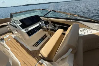 Thumbnail von Sea Ray SLX 310