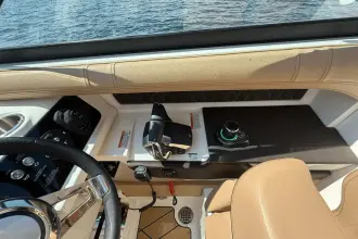 Thumbnail von Sea Ray SLX 310